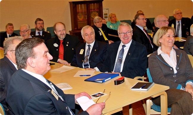 PDG_Lempl_2012